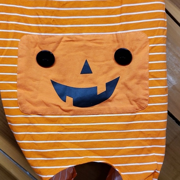 NWT Set of 2 Halloween Dog Costumes - Picture 3 of 12